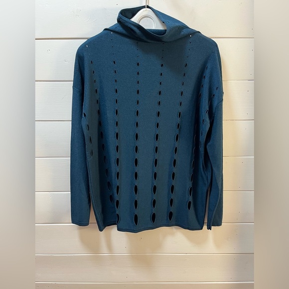 ❣️SARAH PACINI – Long Openwork Sweater – One Size - Picture 5 of 10